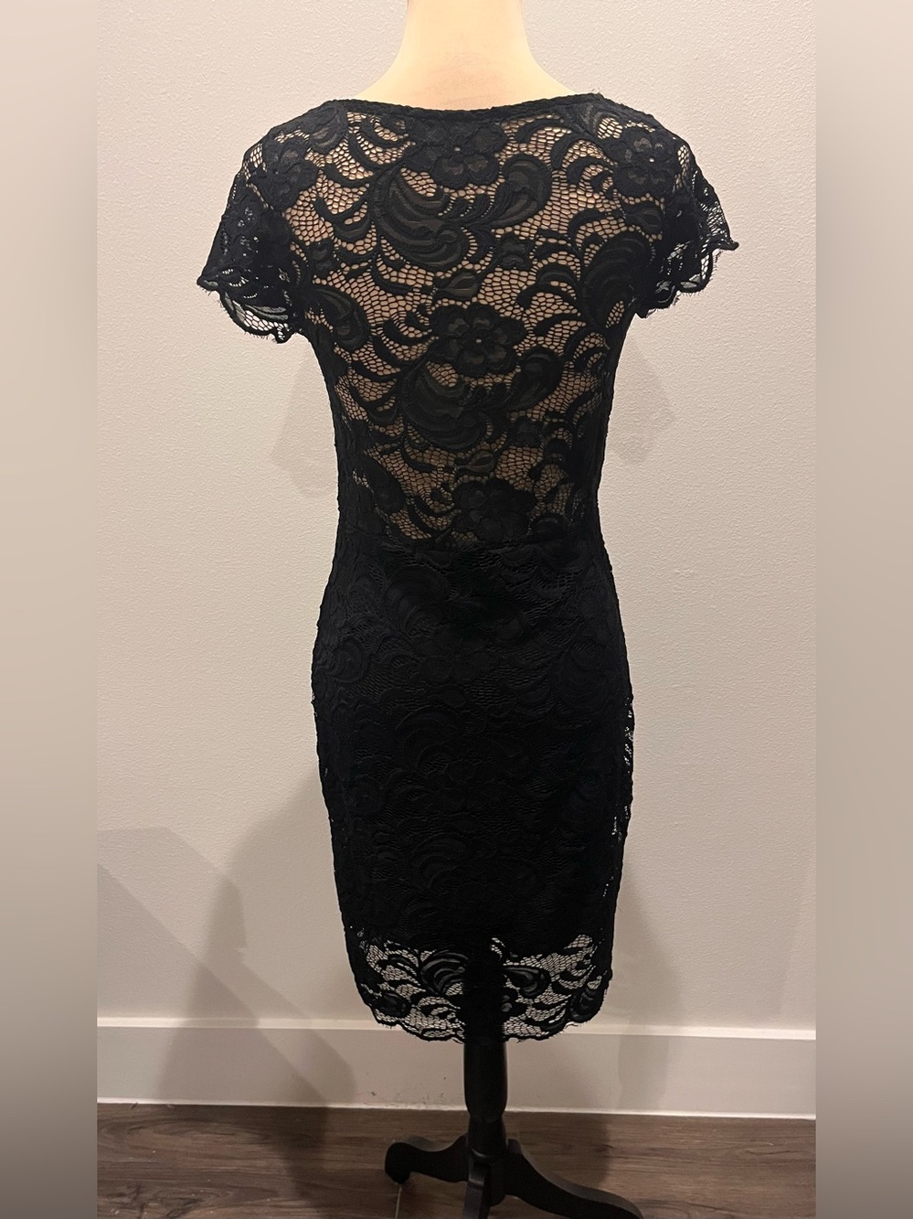 Black Lace Sheath Dress - Elegant Women's Cocktail Dress